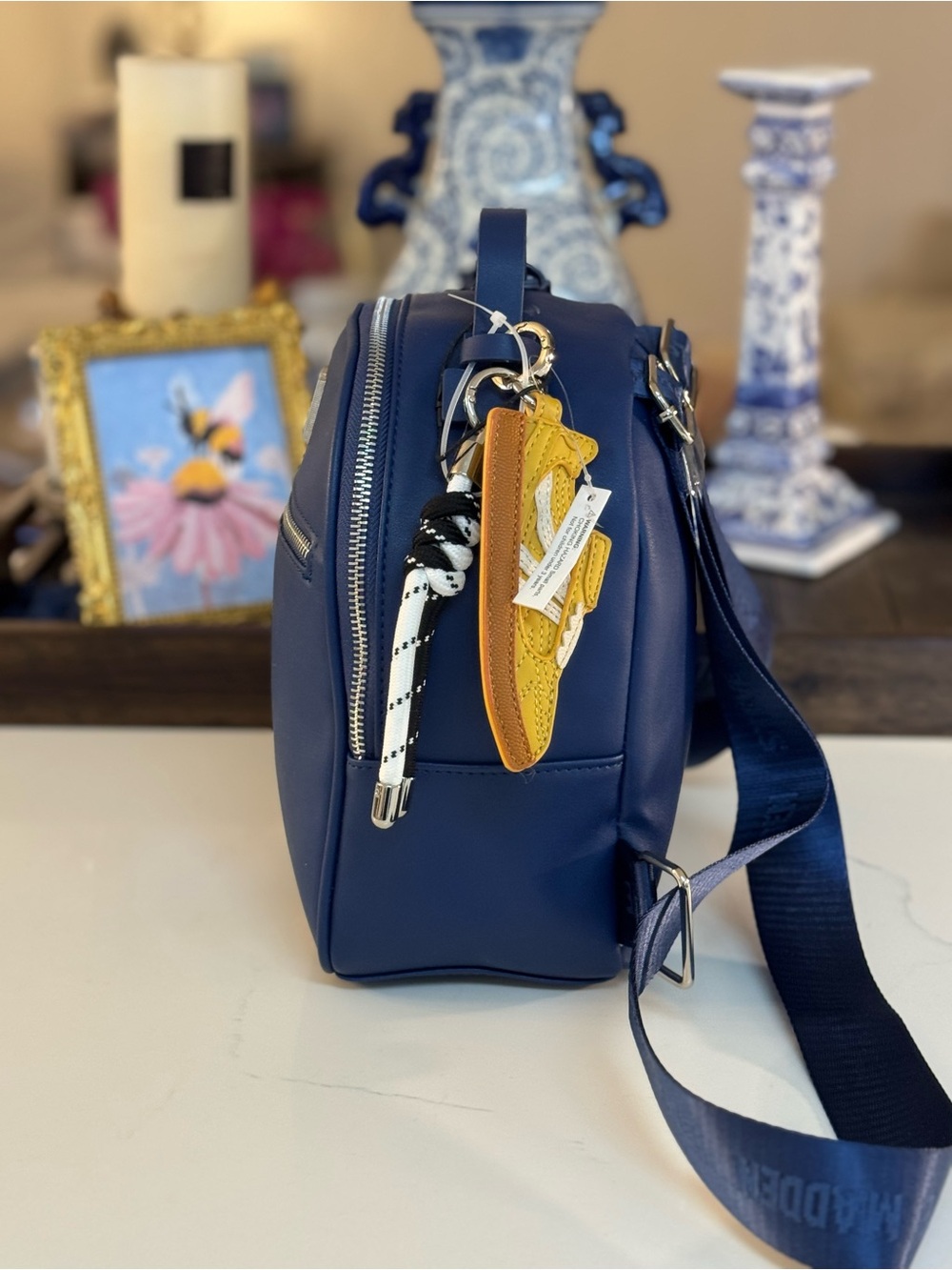 ππ©·NWT STEVE MADDEN EMBOSSED MINI BACKPACK DONE IN NAVY WITH SILVER HARDWARE! - Picture 3 of 11